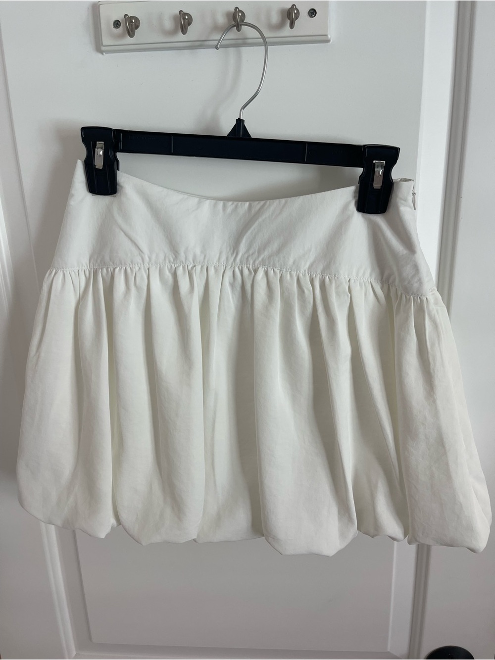 AQUA Bubble Hem Skirt